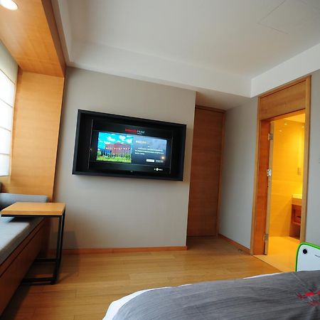 Intercity Hotel Čching-tao Exteriér fotografie