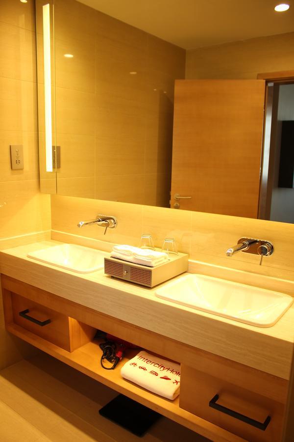 Intercity Hotel Čching-tao Exteriér fotografie